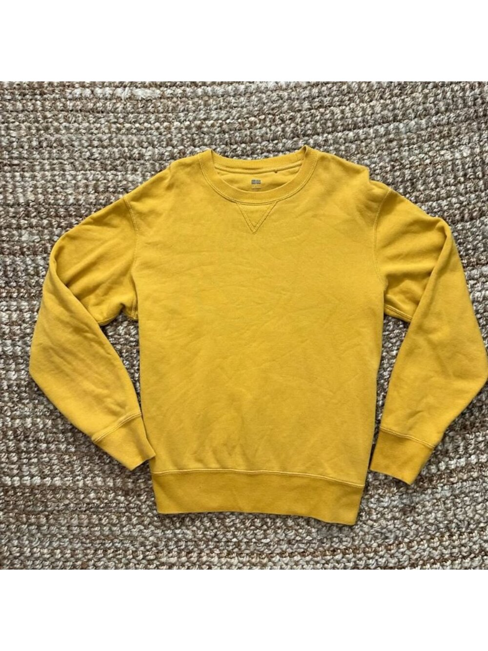 Uniqlo Mens V Stitch Crewneck Sweatshirt Mustard Yellow Size L⁠arge